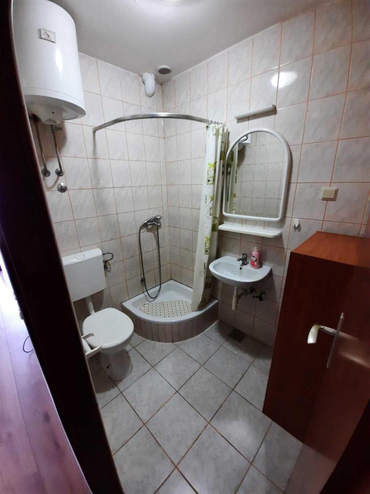Apartments Elenora Brist Zewnętrze zdjęcie