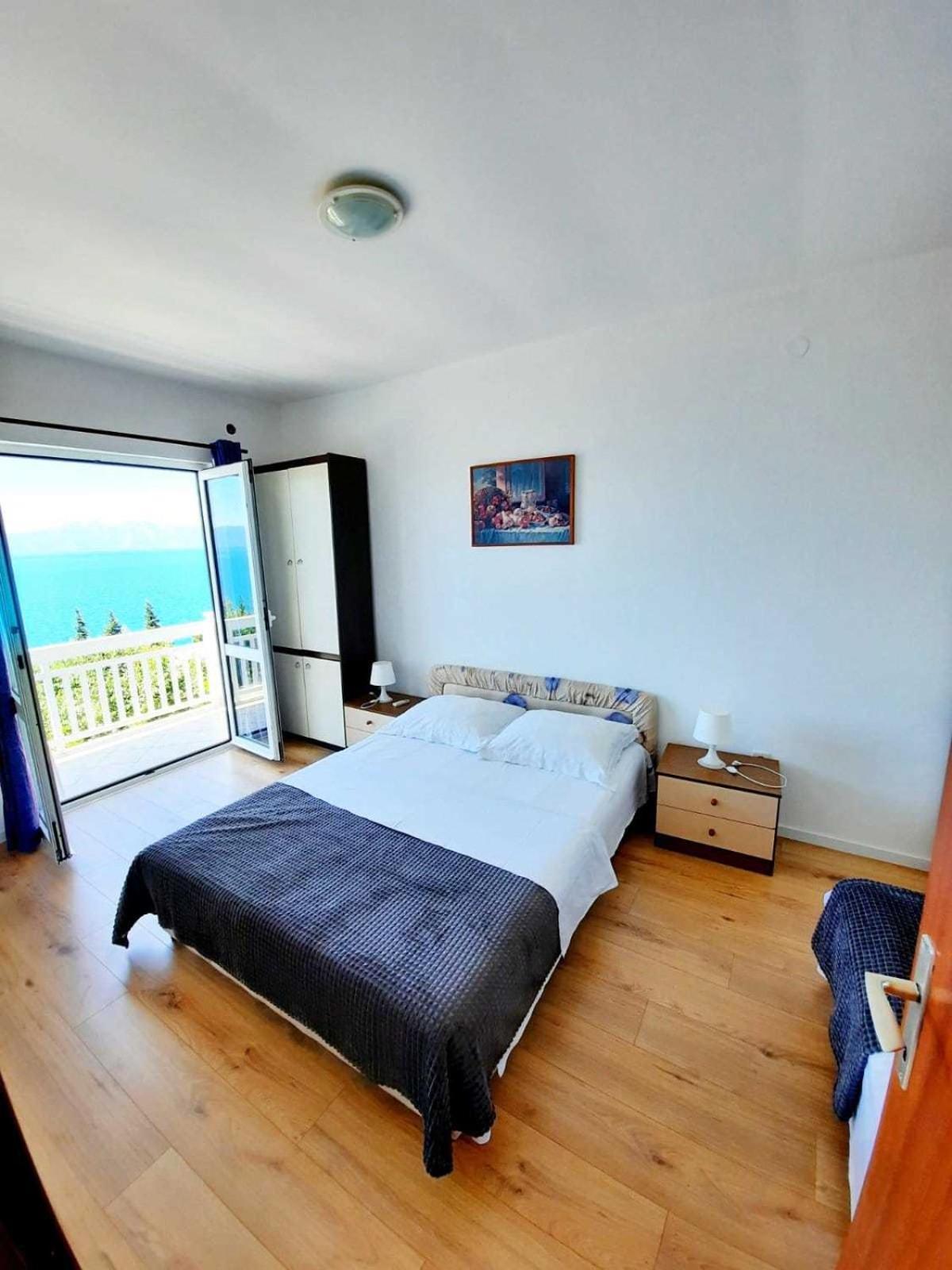 Apartments Elenora Brist Zewnętrze zdjęcie