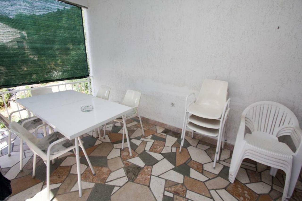 Apartments Elenora Brist Zewnętrze zdjęcie